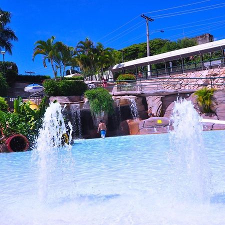 Diroma Resort Com Um Dia No Acqua Park كلدس نوفاس المظهر الخارجي الصورة