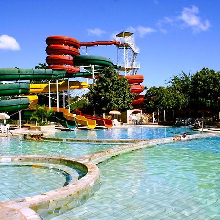 Diroma Resort Com Um Dia No Acqua Park كلدس نوفاس المظهر الخارجي الصورة