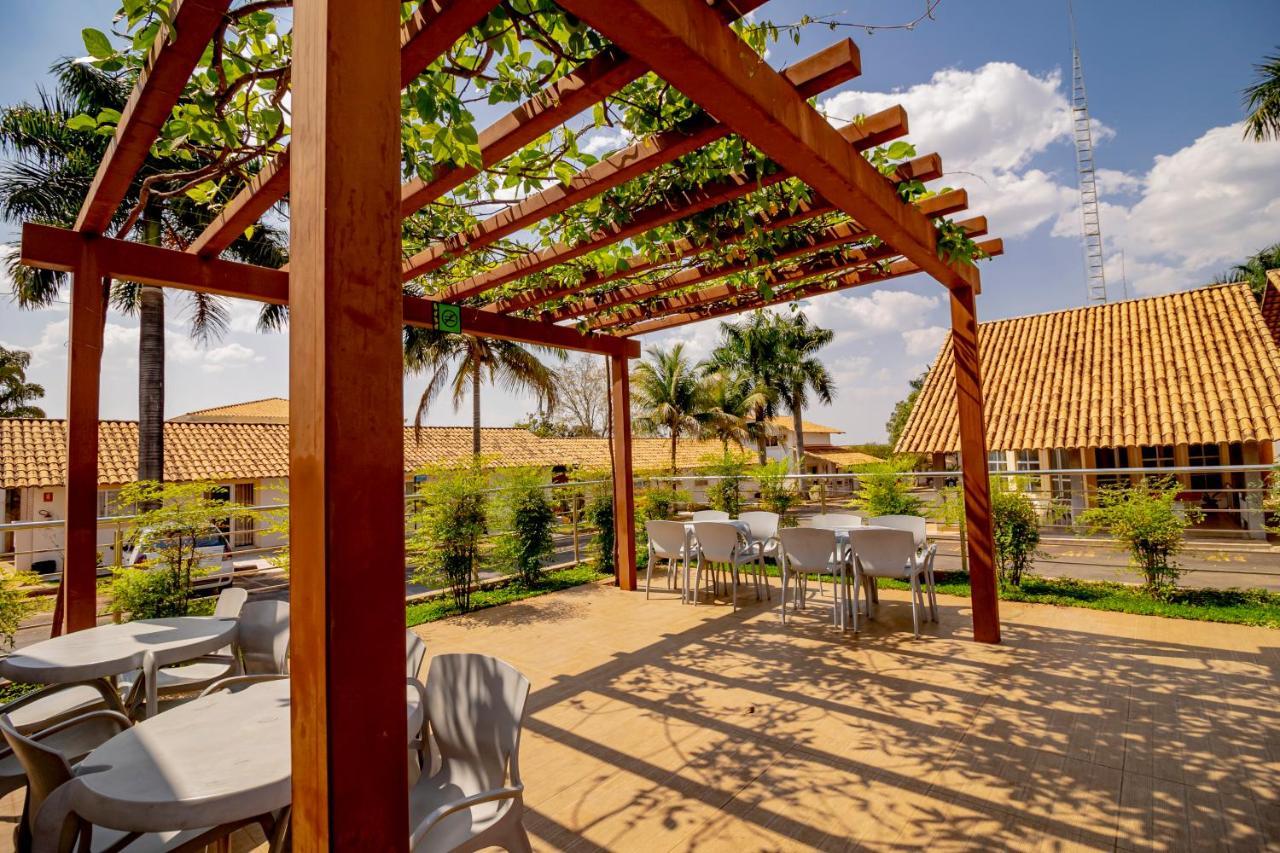 Diroma Resort Com Um Dia No Acqua Park كلدس نوفاس المظهر الخارجي الصورة