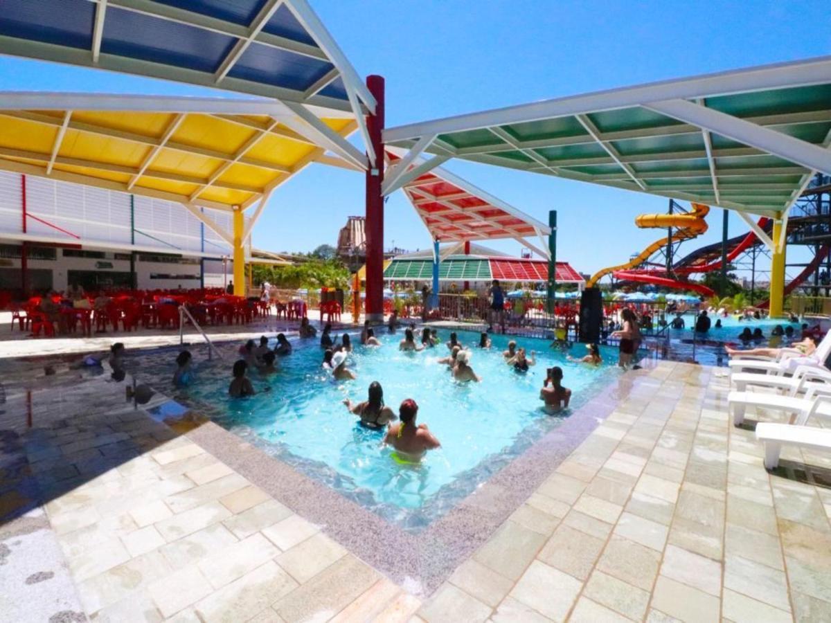 Diroma Resort Com Um Dia No Acqua Park كلدس نوفاس المظهر الخارجي الصورة